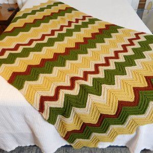 Vintage Autumnal Multicolor Chevron Afghan Throw Zig Zag 71'x 45"